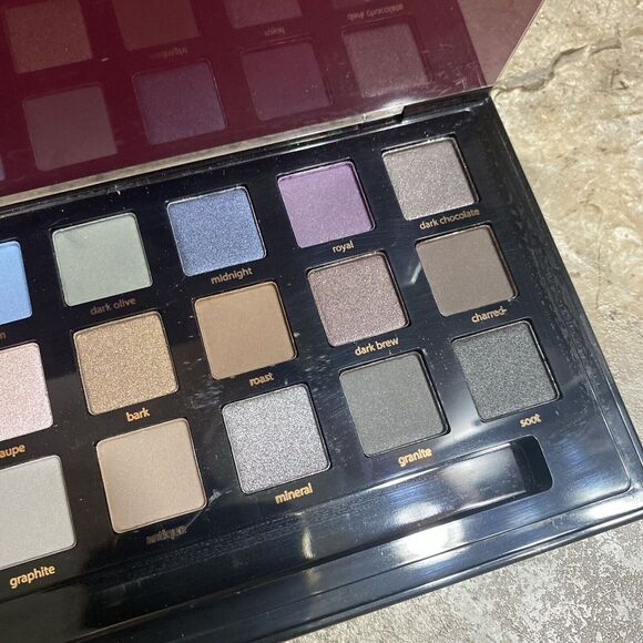 HollyWood Pro fusion Eyeshadow Palette New 24 Colors Profusion - Picture 4 of 6